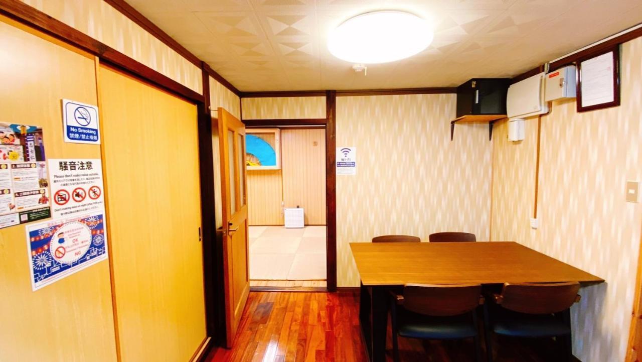 Okinawa Naha Jinjin -沖縄伝統体験型宿じんじん- Экстерьер фото